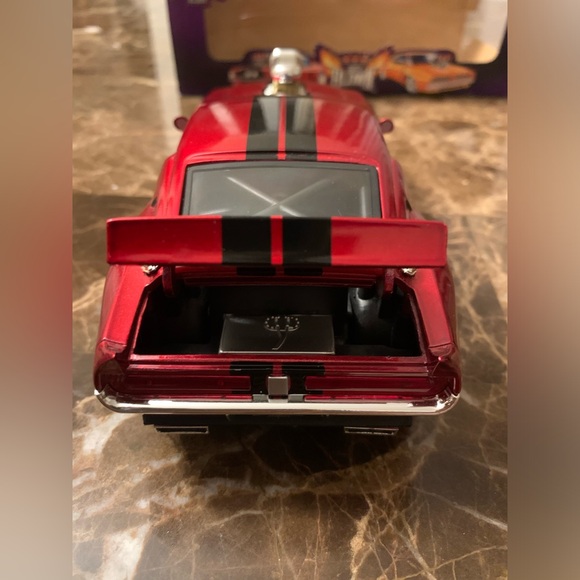 Badd Ride DieCast Collectibles
1967 SHELBY GT 500 1:24 Scale
Vintage - Picture 8 of 10